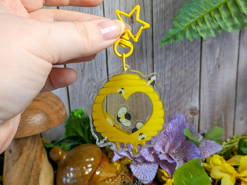 beehive shaker by katu